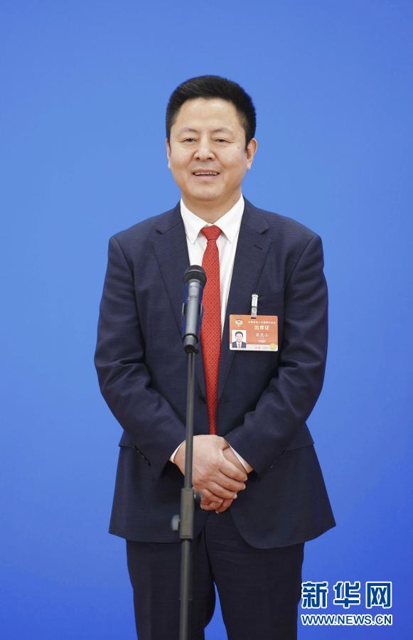 你的“命”，在我“心”上——兩次走上“委員通道”的敖虎山委員