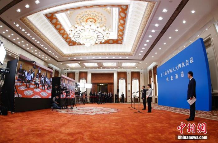 大黨與小船、英雄與“雄鷹”……“代表通道”講述有溫度的中國(guó)