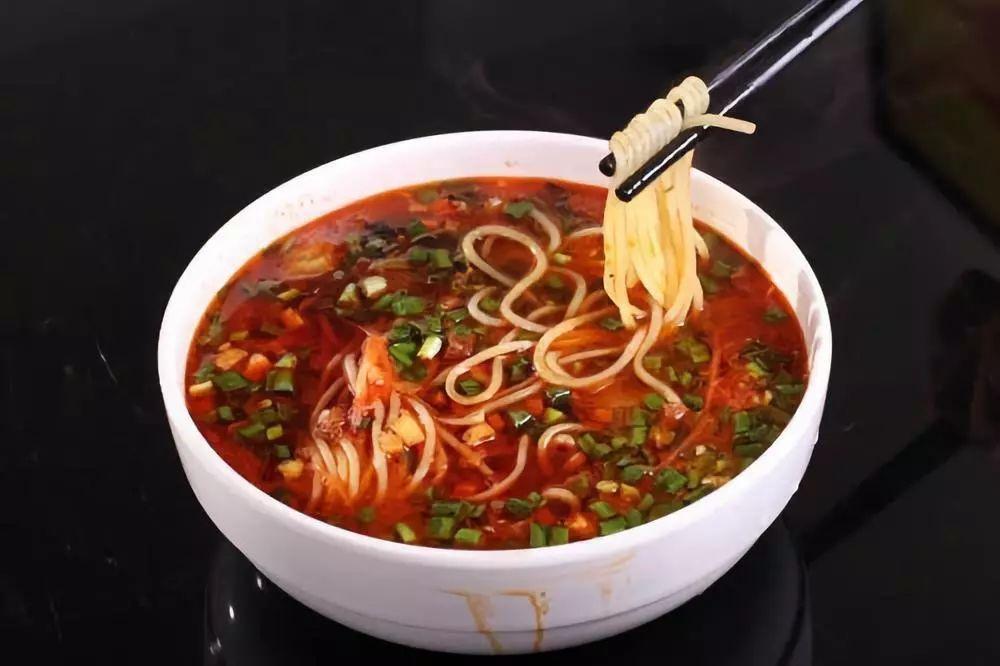 吃完天水麻辣燙？下一站，慶陽饸饹面！