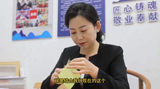 慶陽市民間布貼畫藝術(shù)代表性傳承人 李慶英：深化創(chuàng)新，讓布貼畫煥發(fā)新的生機
